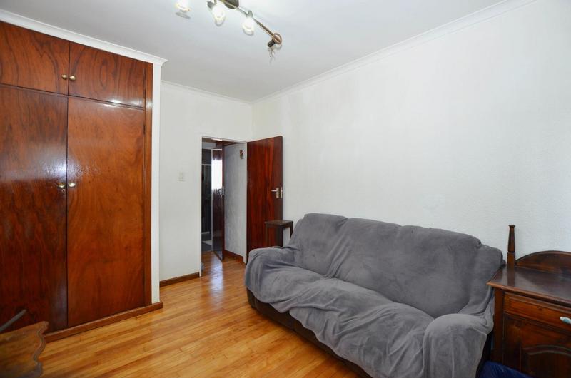6 Bedroom Property for Sale in Parow North Western Cape